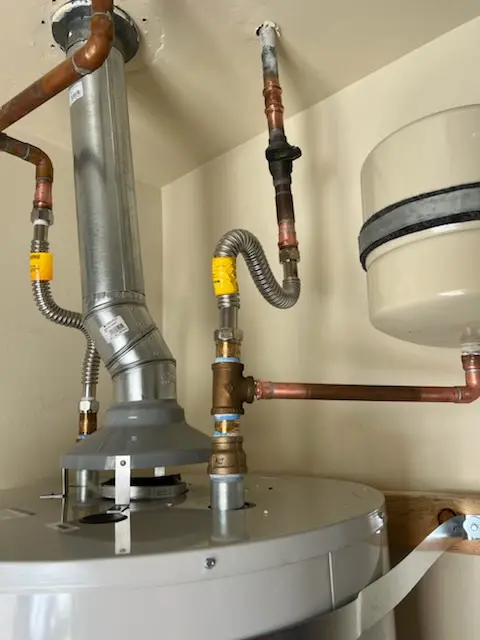 Water heater installation and plumbing repair in Grand View North